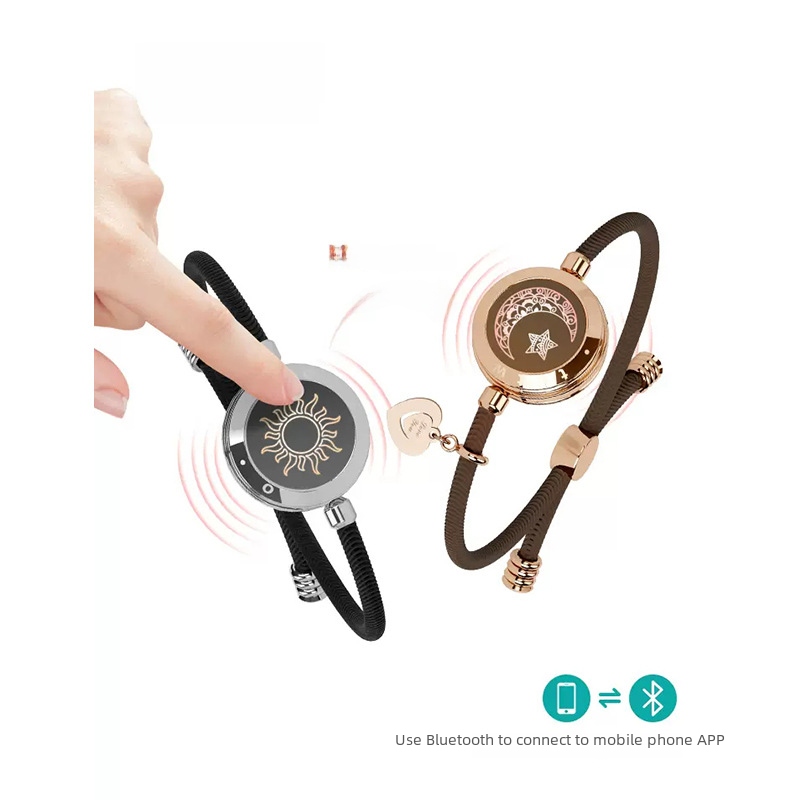 Totwoo Smart Bracelet for Couples | Flash & Vibration Love Signal